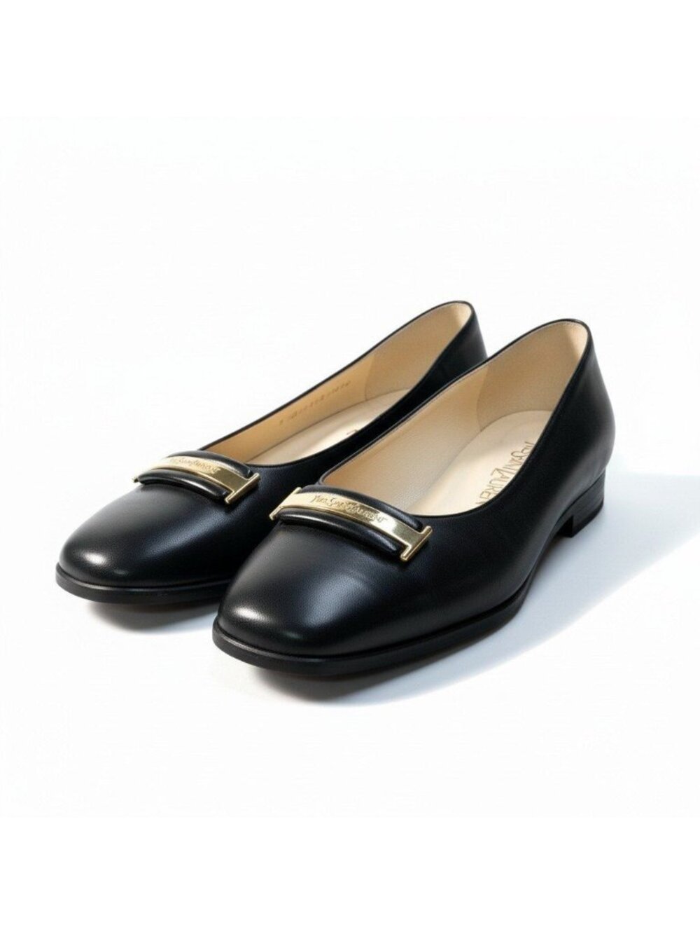 Saint Laurent Yvesaintlauren Pumps Logo Plate Leather Shoes Black